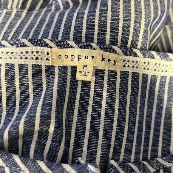 Cooper key little girls jumper white and blue striped size M - Picture 8 of 8